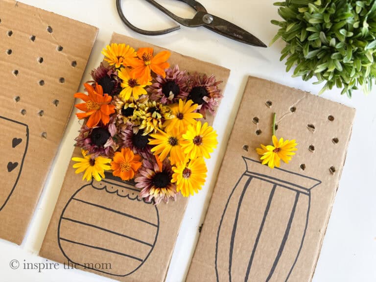 Easy cardboard craft. www.inspirethemom.com